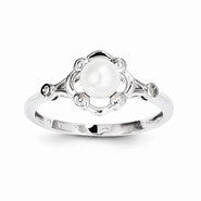 Sterling Silver Pearl & Diamond Ring