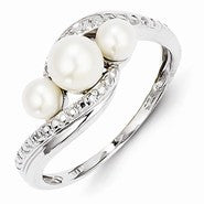 Sterling Silver w/Rhodium Plated Diamond and FW Cultured Pearl Ring