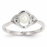 14k White Gold Pearl Diamond Ring